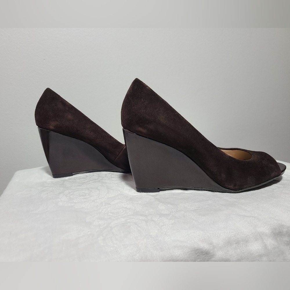 Women's Franco Sarto brown peep-toe suede wedge shoes